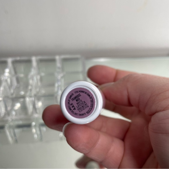 limited edition mac lipstick - Picture 3 of 4